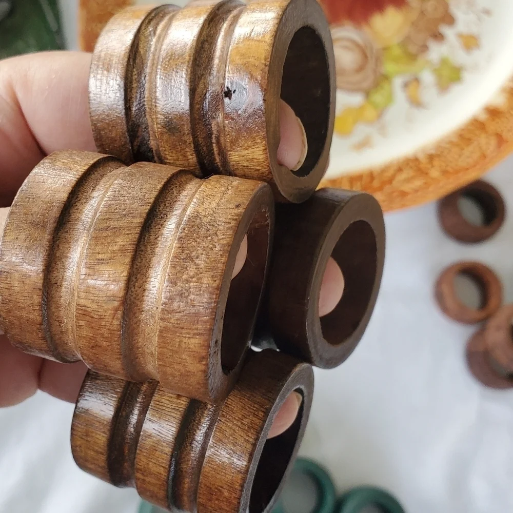 Wooden napkin rings